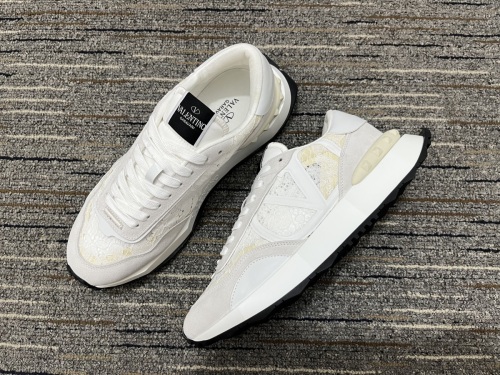 Men Women 𝑉*𝐴𝐿𝐸𝑁𝑇𝐼𝑁𝑂 Top Sneakers