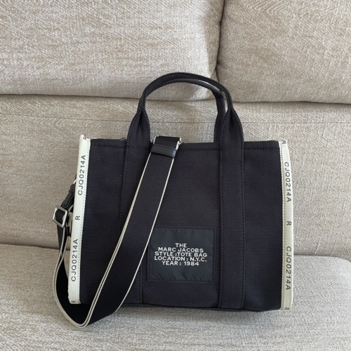 M*ARC J*ACOBS Top Bag 26*22*11CM