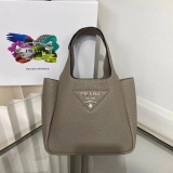 P*rada Top Bag 18*15.5*10CM