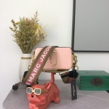 M*ARC J*ACOBS Top Bag 19*12*6CM