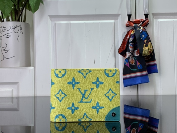 L*ouis V*uitton Top Wallets