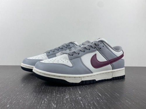 N*ike Dunk Low DD1503-122