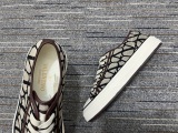 Men Women 𝑉*𝐴𝐿𝐸𝑁𝑇𝐼𝑁𝑂 Top Sneakers