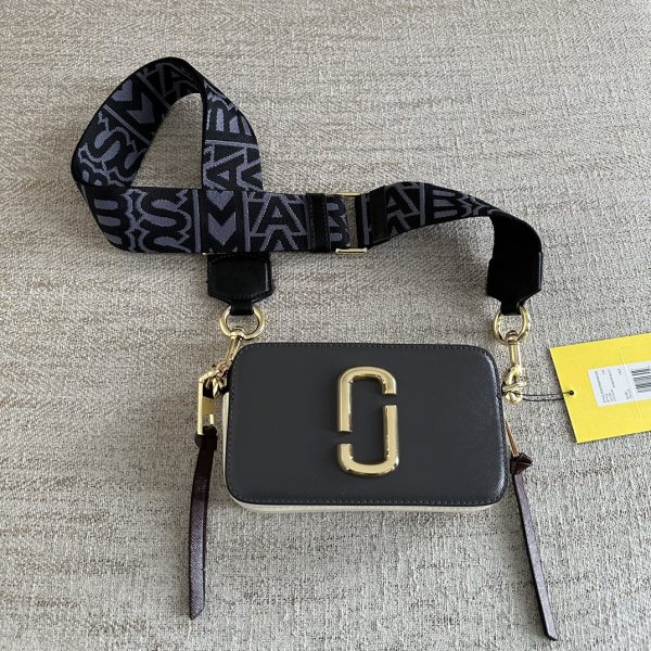 M*ARC J*ACOBS Top Bag 18*11*6CM
