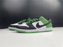 N*ike SB Dunk Low “Classic Green” BQ6817-30
