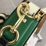 M*ARC J*ACOBS Top Bag 19*12*6CM