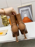 Women L*ouis V*uitton Top Sneakers