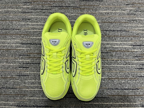 Men Women D*ior Top Sneakers Message US pics for More products on whatsapp