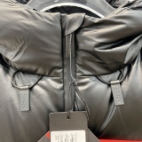 P*rada Top Quality Clothes
