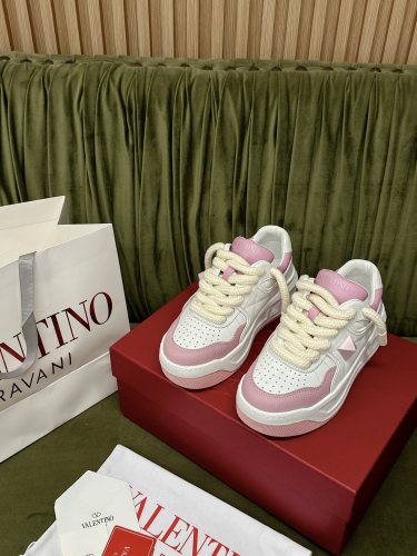 Men Women 𝑉*𝐴𝐿𝐸𝑁𝑇𝐼𝑁𝑂 Top Sneakers
