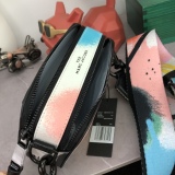 M*ARC J*ACOBS Top Bag 19*12*6CM