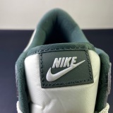 N*ike SB Dunk Low SE DH0957-001