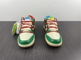 N*ike Dunk Low