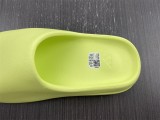 Y*eezy Slide HQ6447