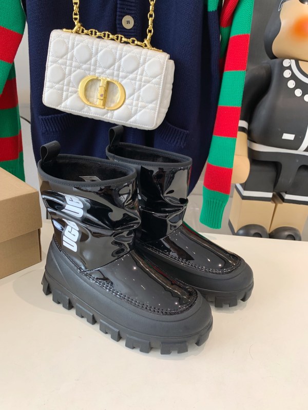 Women U*GG Top Sneaker