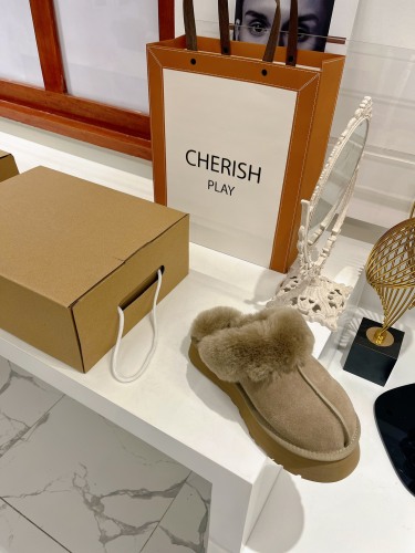 Women U*GG Top Sneaker