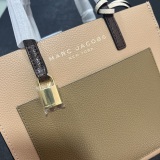 M*ARC J*ACOBS Top Bag 23*20*10CM