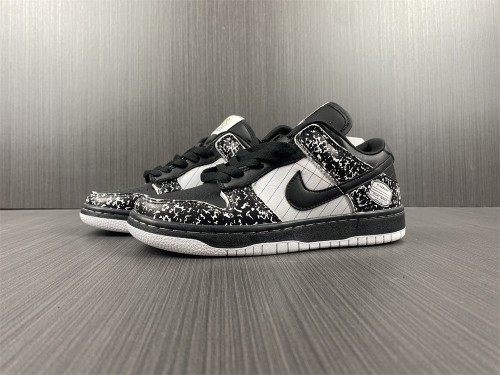 N*ike Dunk Low GS Nikebook 327624-001