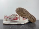 N*ike Dunk Low SE DO9457-110