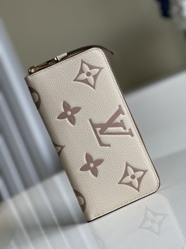 L*ouis V*uitton Top Bag 19.5*10.5*2.5cm