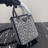 P*rada Bag Top Quality 15*17.5*5CM