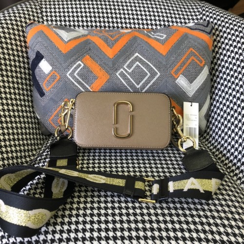 M*ARC J*ACOBS Top Bag 19*12*6CM