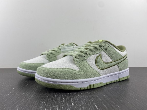 N*ike Dunk Low SE DQ7579-300