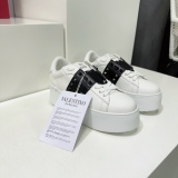 Women 𝑉*𝐴𝐿𝐸𝑁𝑇𝐼𝑁𝑂 Top Sneakers