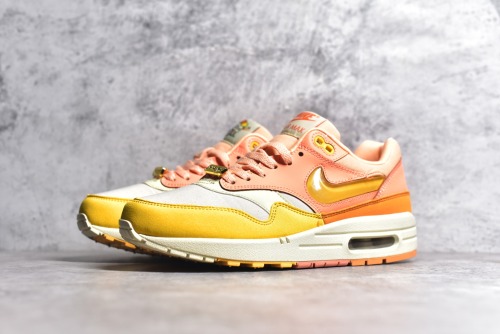 N*ike Air Max 1
