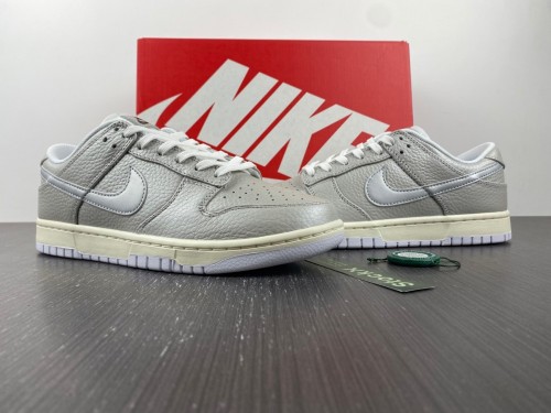 N*ike Dunk Low Metallic Silver DX3197-095