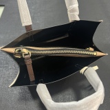 M*ARC J*ACOBS Top Bag 23*20*10CM