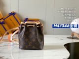 L*ouis V*uitton Bag Top Quality 13*15*9CM