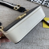 M*ARC J*ACOBS Top Bag 18.5*10.5*6CM