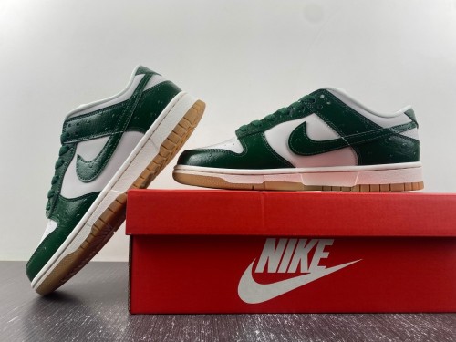 Nike Dunk Low LX “Gorge Green”