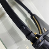 P*rada Bag Top Quality 22*18*6CM