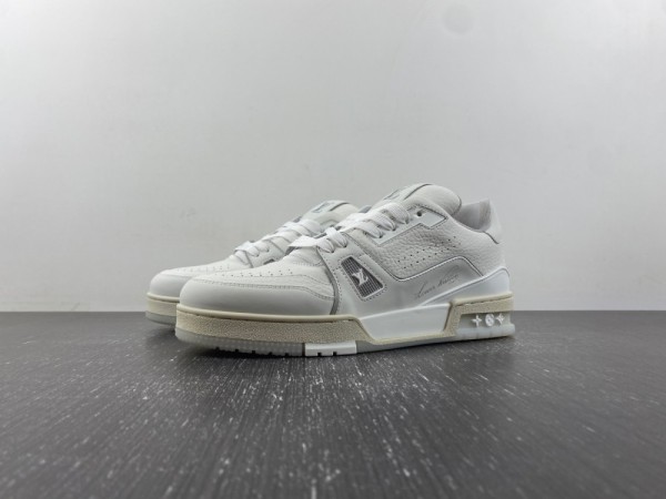 Men L*ouis V*uitton Top Sneakers