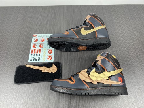 Gundam x N*ike SB Dunk High DH7717-400