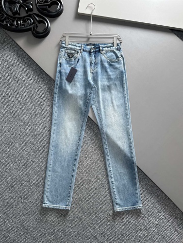 P*rada Top Quality Clothes