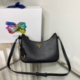 P*rada Bag Top Quality 22*18*6CM