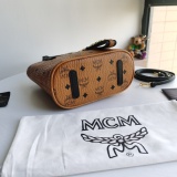 M*CM Top Bag 17*23*8cm