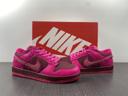N*ike Spruces Up Its Dunk Low Team Red/Pink DQ9324-600