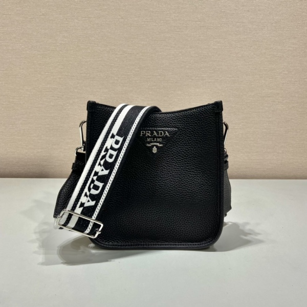 P*rada Top Bag 19*20*6CM