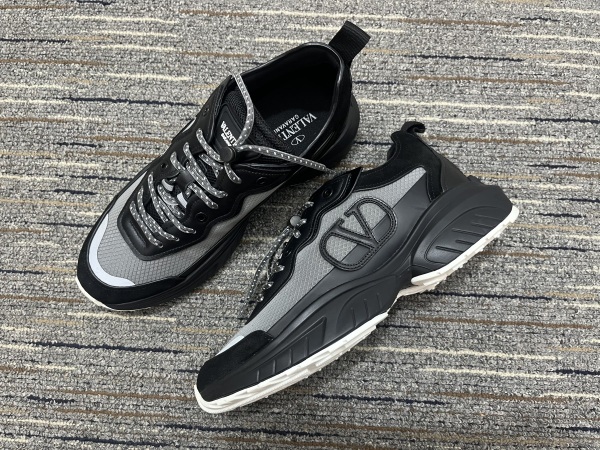 Men Women 𝑉*𝐴𝐿𝐸𝑁𝑇𝐼𝑁𝑂 Top Sneakers