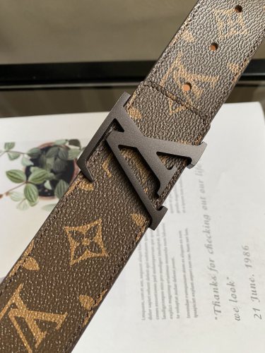 L*ouis V*uitton Belts Top Quality 40MM