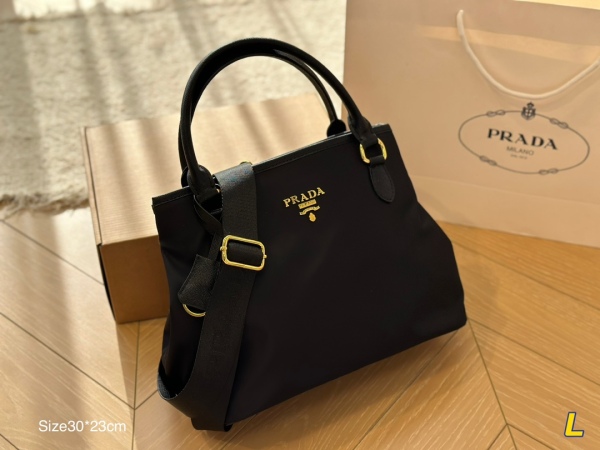 P*rada Bag Top Quality 30*26*20CM