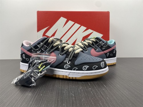 N*ike Dunk Low SE FREE 99