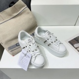 Women 𝑉*𝐴𝐿𝐸𝑁𝑇𝐼𝑁𝑂 Top Sneakers