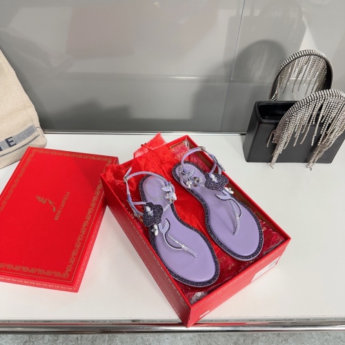 Women R*ᴇɴᴇ C*ᴀᴏᴠɪʟʟᴀ Top Sandals