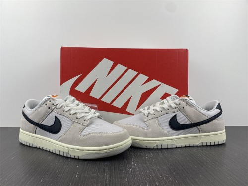 N*IKE DUNK LOW RETRO SE DO9776-001
