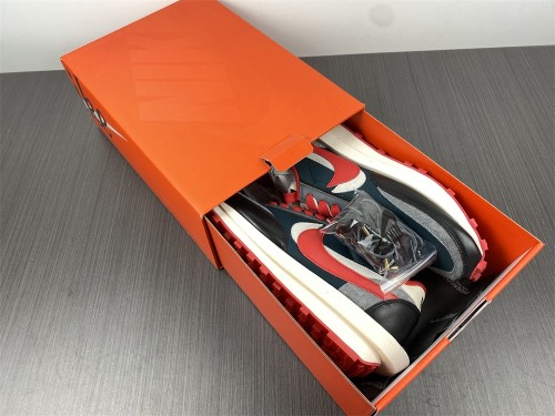 Undercover x Sacai x Nk LDWaffle 2.0